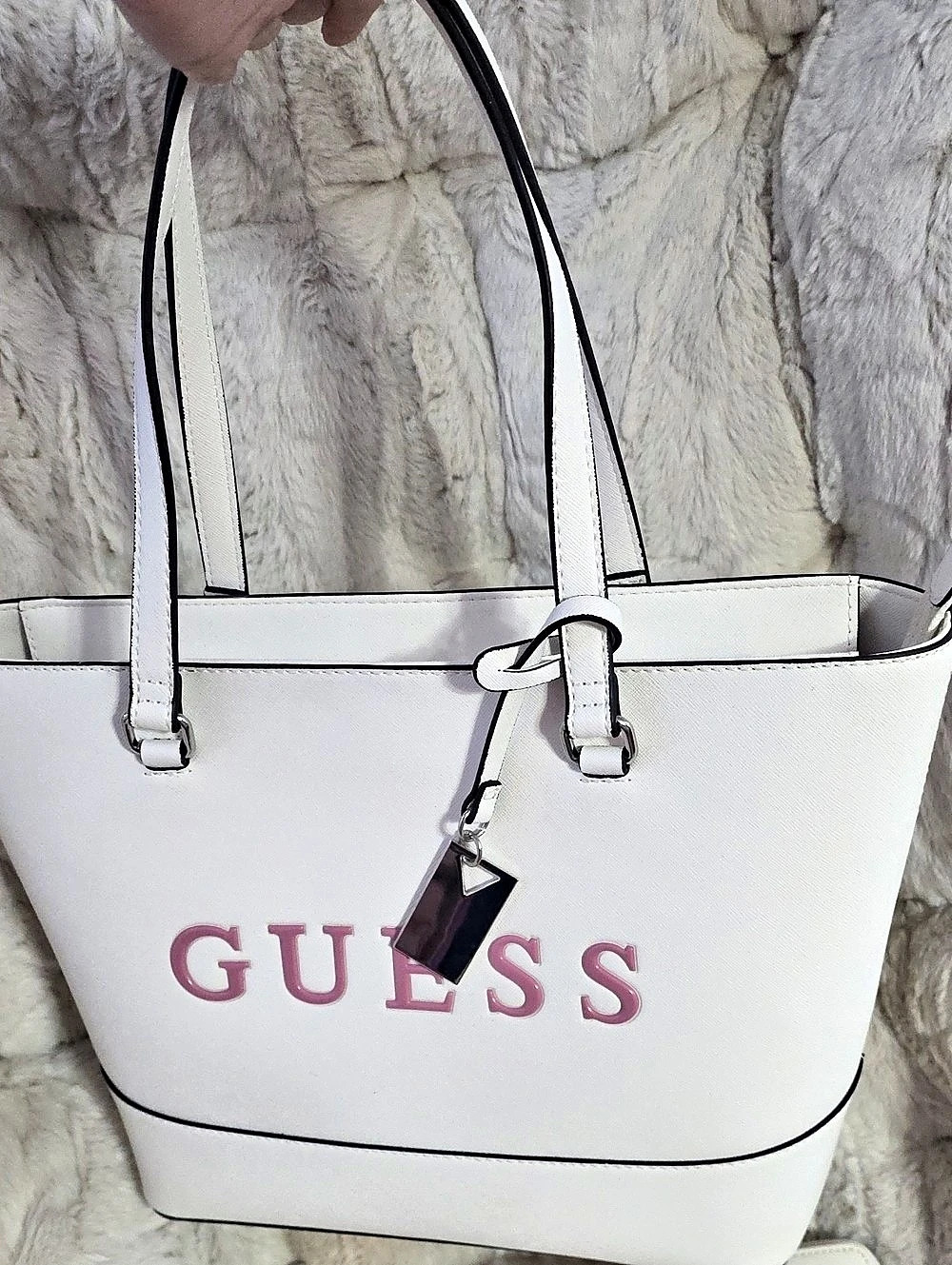 GUESS Tote Bag in White